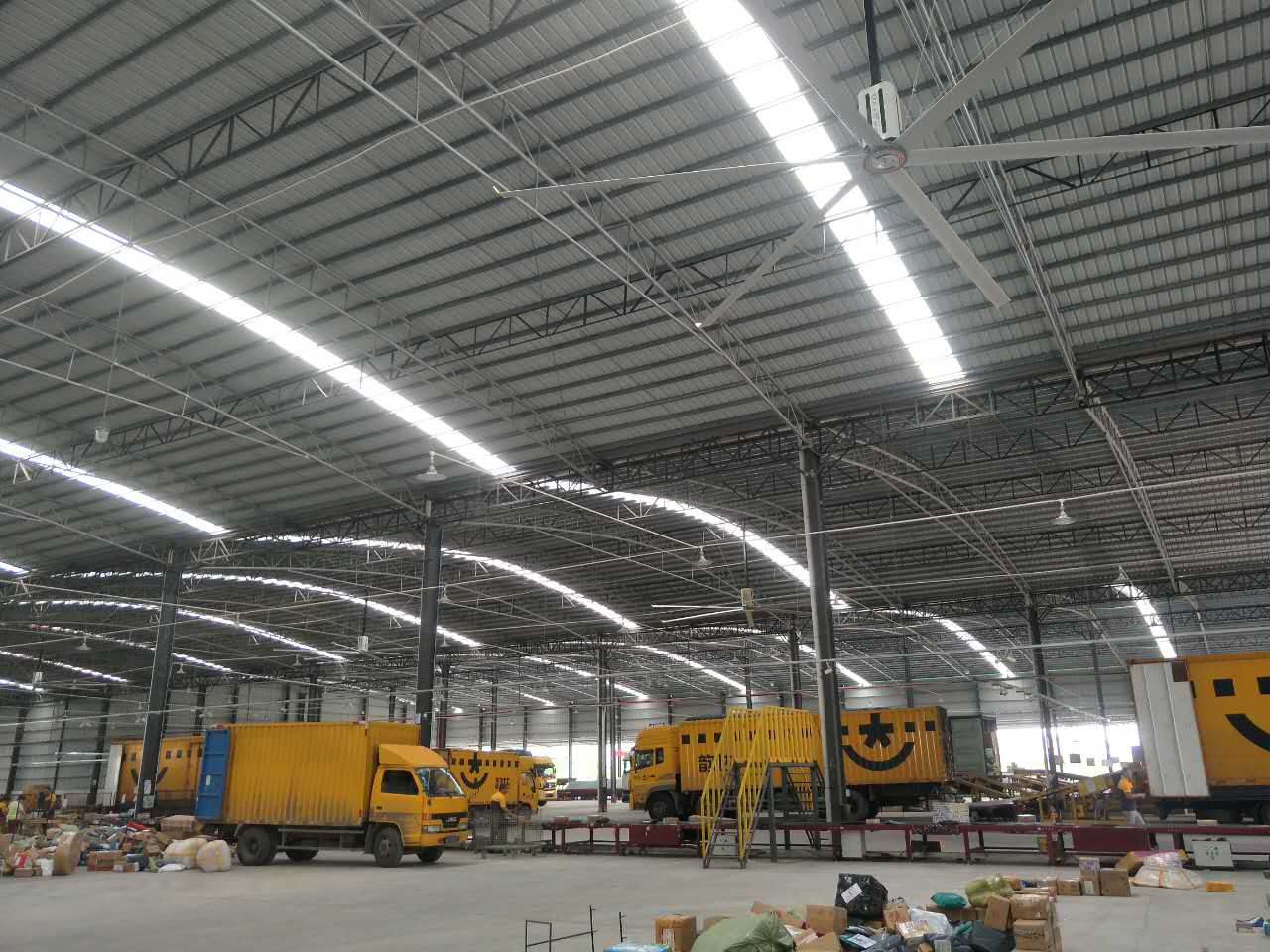 華中、華南廠房通風(fēng)降溫專家-湖北瑞兆！節(jié)能低耗效果好投入低品質(zhì)有保障！
